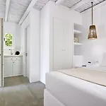 Delmar & Milos - Delmar Collection Pollonia