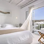 Delmar & Milos - Delmar Collection