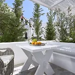 Delmar & Milos - Delmar Collection Hotel