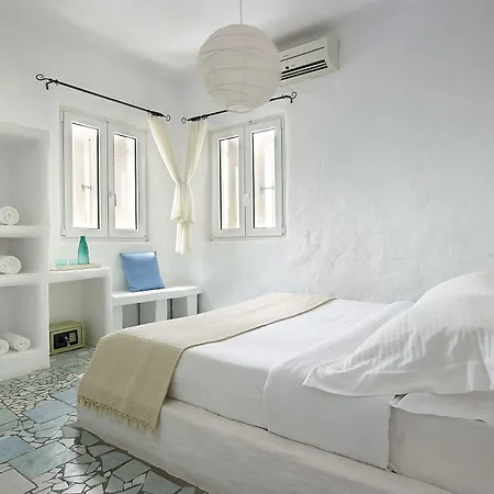 Delmar & Milos - Delmar Collection 2* بولونيا