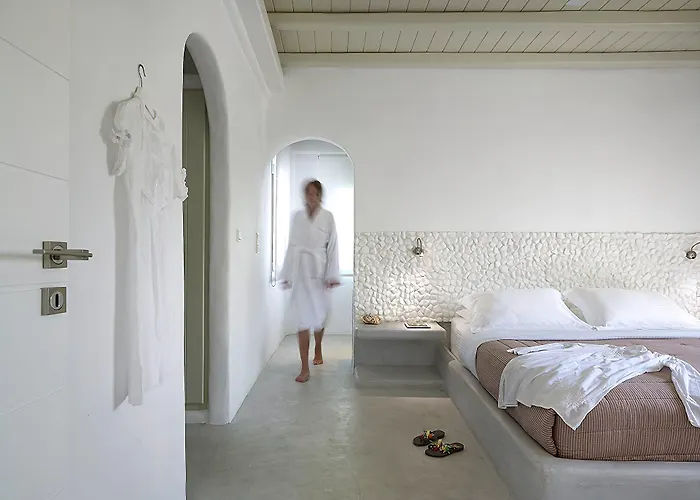 Delmar & Milos - Delmar Collection 2* Поллония