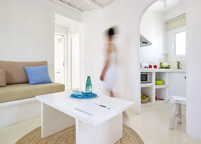 Delmar & Milos - Delmar Collection Pollonia