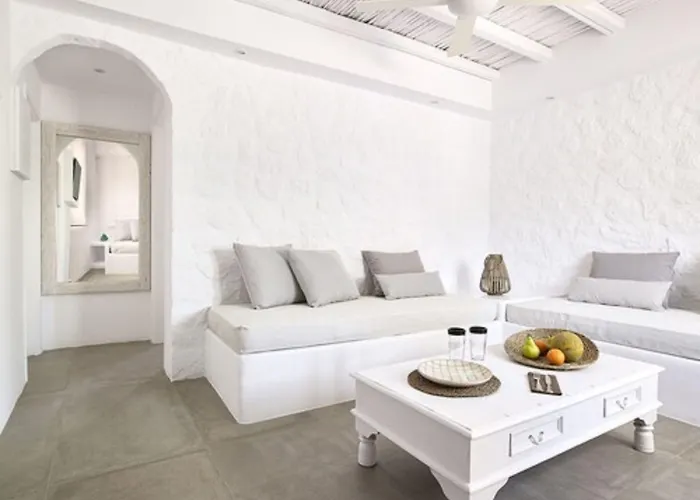 Delmar & Milos - Delmar Collection