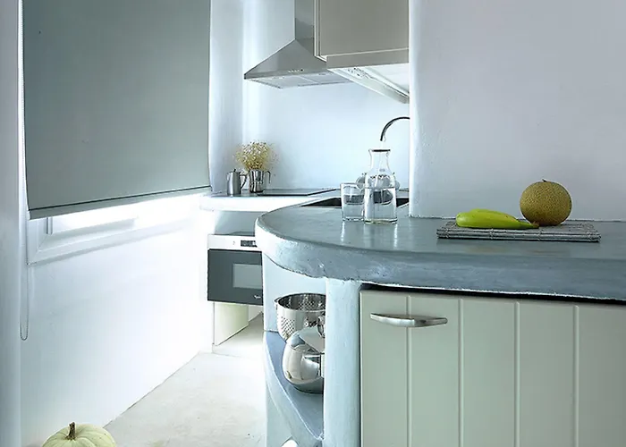 Delmar & Milos - Delmar Collection 2* Pollonia